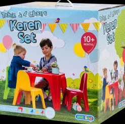 Børnebord med 4 stole