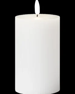 LED-vokslys rillet med timer - H. 12,5 cm