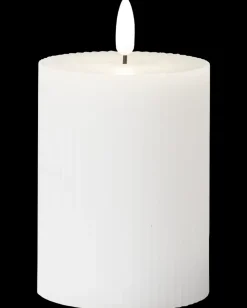 LED-vokslys rillet med timer - H. 10 cm