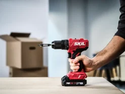 SKIL akku-slagboremaskine 3021 HC - incl batteri og lader