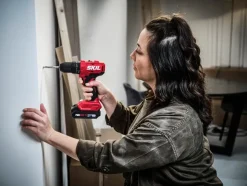 SKIL akku-slagboremaskine 3021 HC - incl batteri og lader